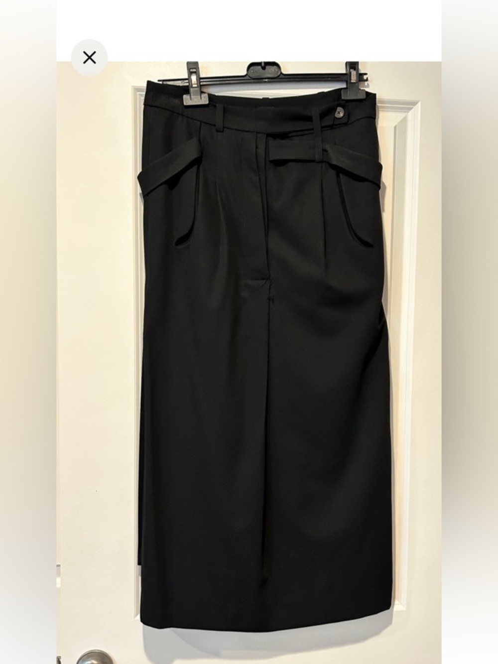 Classic Black Pencil Skirt - Sleek Professional Style